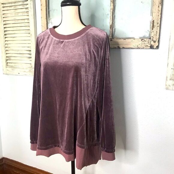 Cute & Comfy Oversized Value Long Sleeve Crewneck - Picture 7 of 11